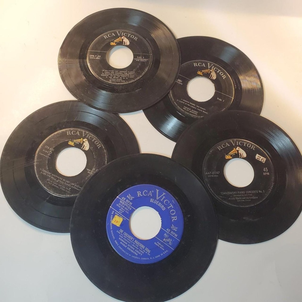 Lot of 5 vintage 45 RPM vinyl records. Big band swing jazz RCA Victor Bluebird